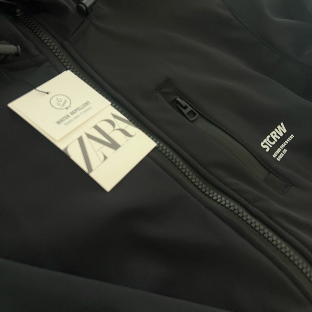 Zara kids Black winter coat and water repellent. - Picture 3 of 4